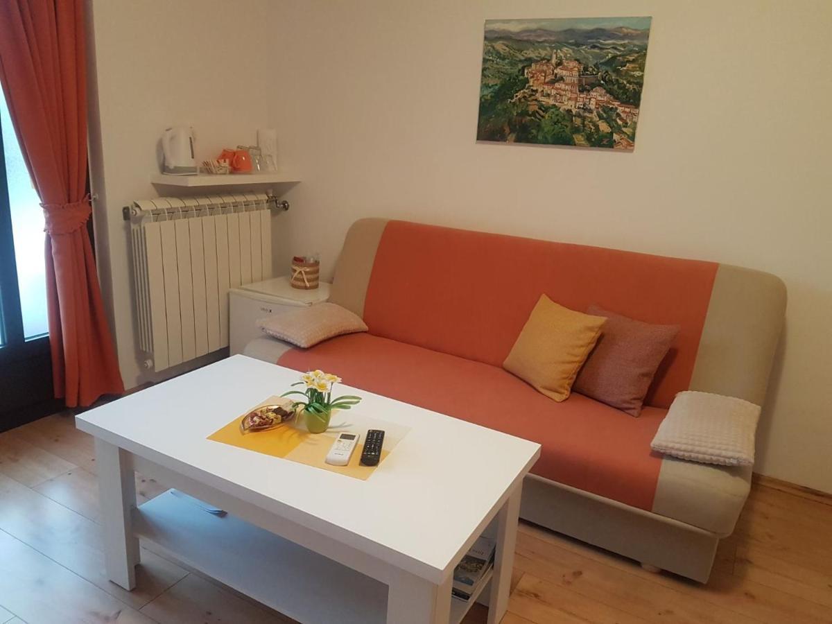 Soba Gracijela Hotel Motovun Luaran gambar